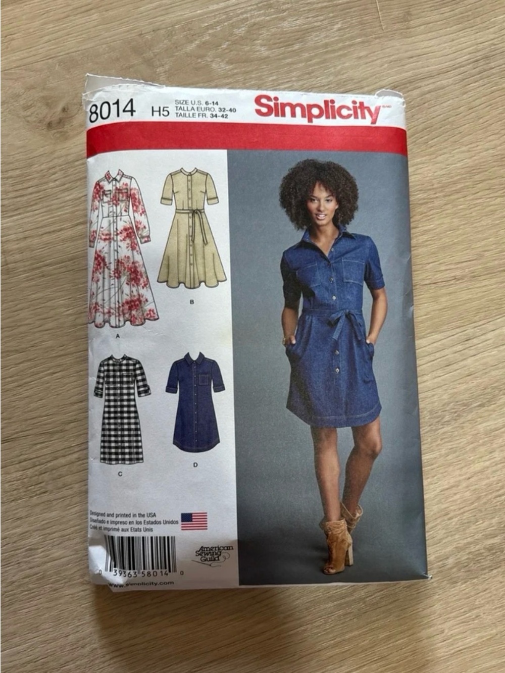 Simplicity || #8014 || women’s sewing pattern for button up dress with tie belt